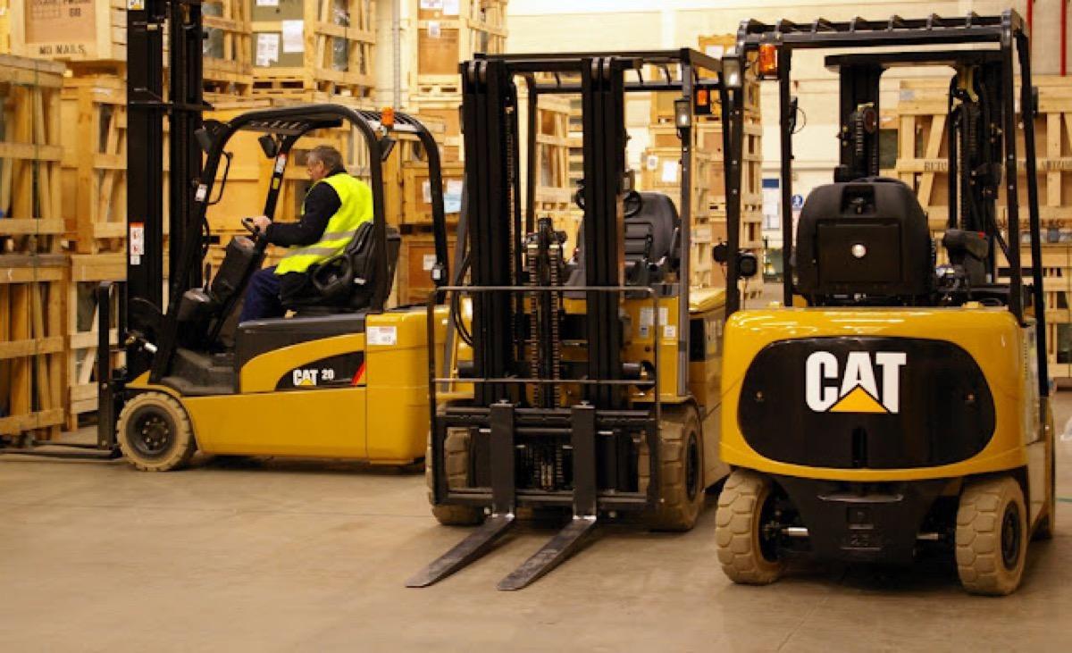 Caterpillar Forklift