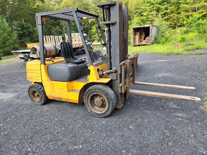 Hyster yellow used forklift