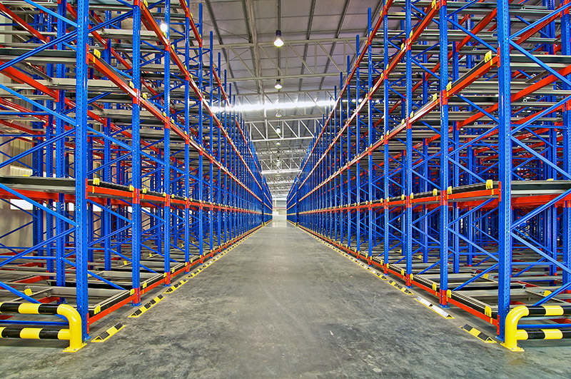 warehouse wide forklift aisles