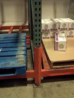 Pallet Racking with a raised first load beam